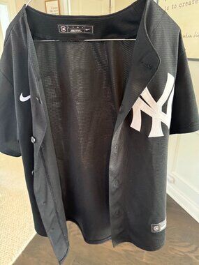 MLB NYY - Judge Jersey - Youth Small